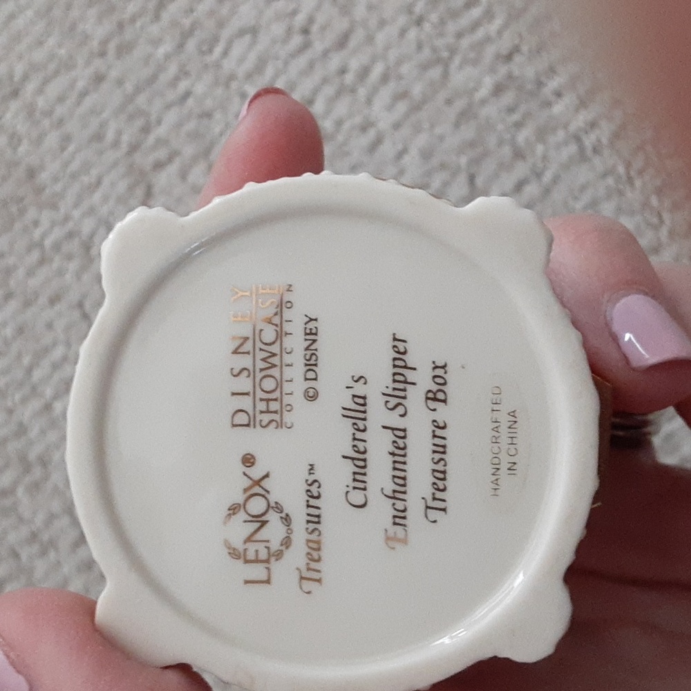 Euc! 💍Lenox x Disney - Picture 2 of 6